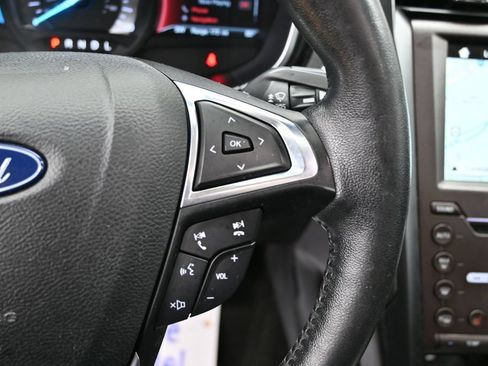Used 2018 Ford Fusion Energi Titanium FWD image 15