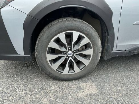 Certified 2024 Subaru Outback Limited AWD/4WD image 9