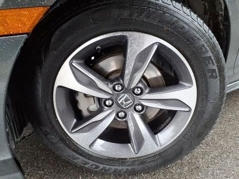 Used 2018 Honda Odyssey Touring image 15