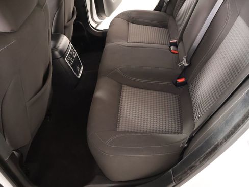 Used 2023 Dodge Charger SXT image 11