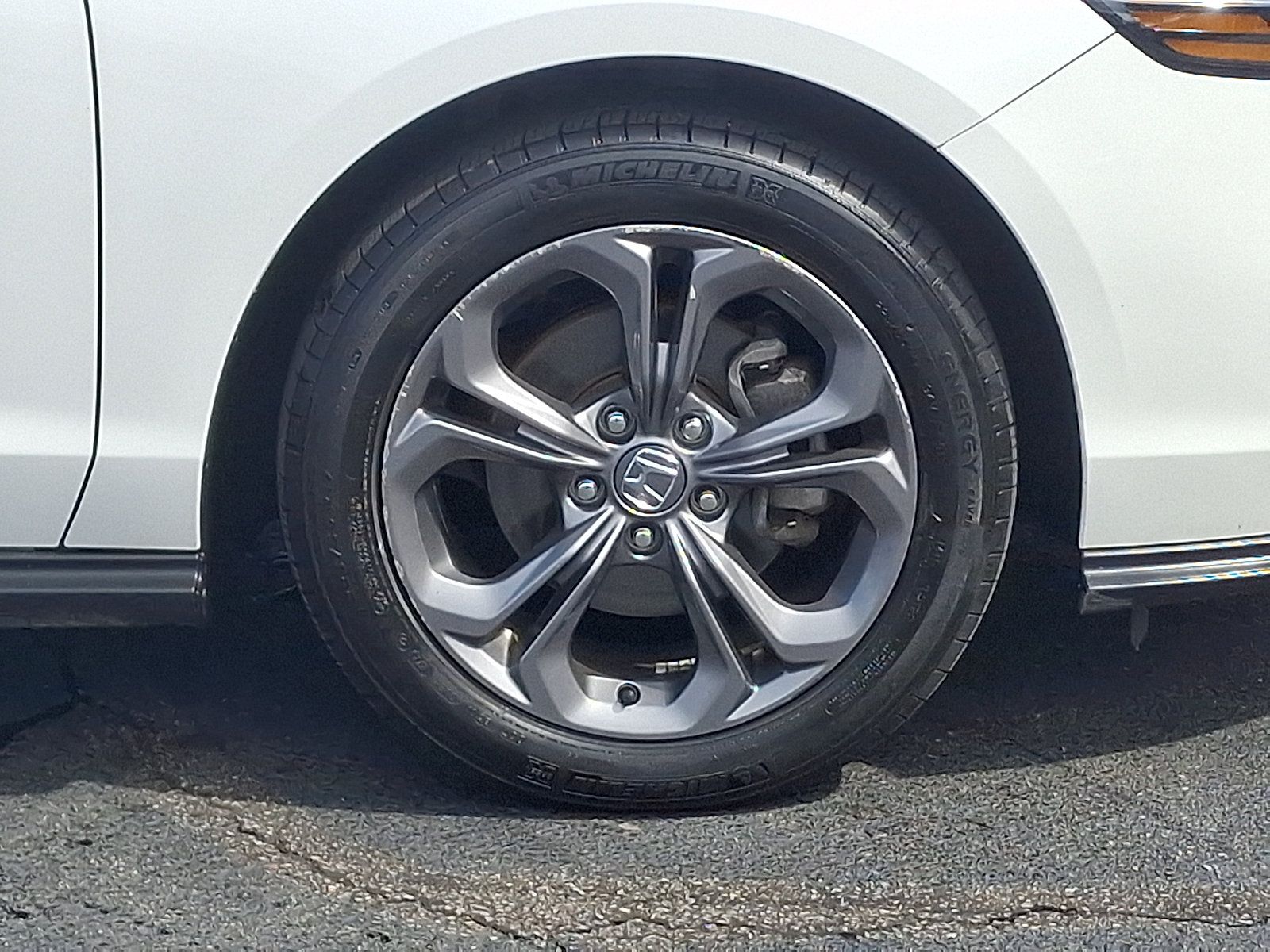 Used 2023 Honda Accord EX image 8