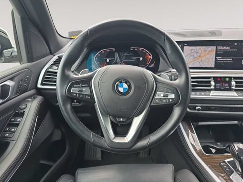 Used 2021 BMW X5 xDrive40i w/ Premium Package 3 AWD/4WD image 12