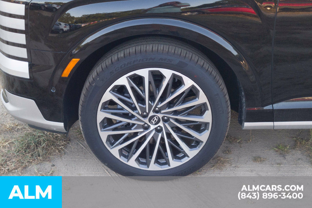 Used 2026 Hyundai Palisade Calligraphy FWD image 11