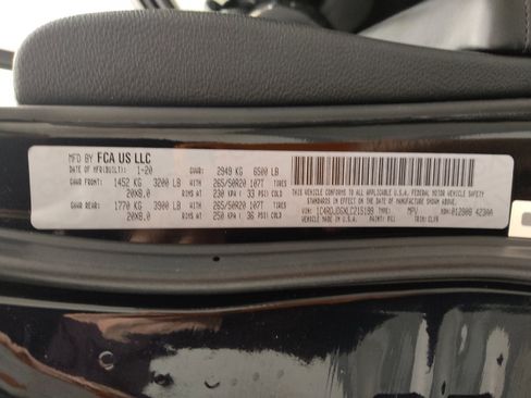 Used 2020 Dodge Durango GT image 33