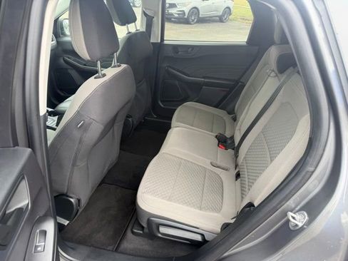 Used 2022 Ford Escape SE w/ SE Sport Appearance Package FWD image 7