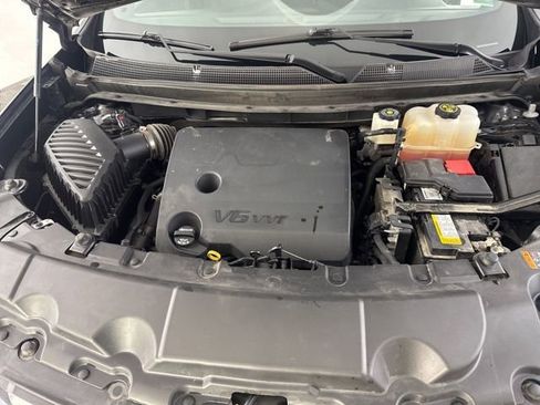 Used 2023 Chevrolet Traverse LT image 31