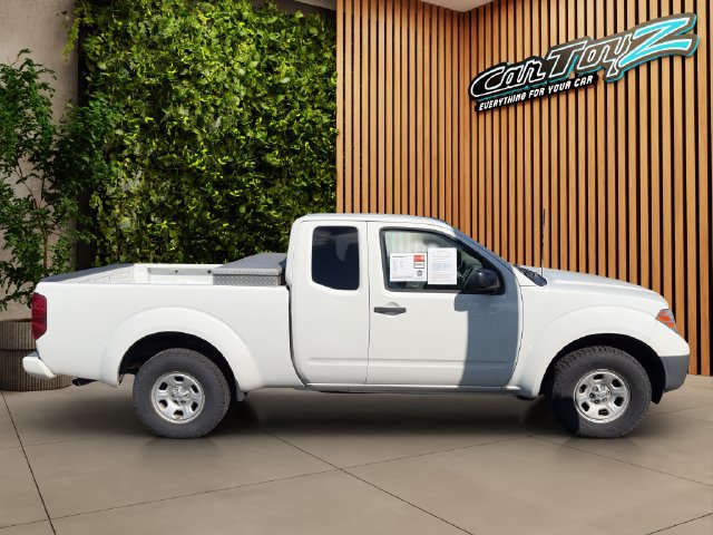 Used 2019 Nissan Frontier S RWD image 2