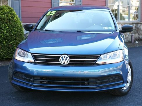 Used 2015 Volkswagen Jetta S FWD image 2