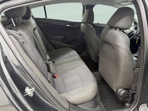 Used 2019 Chevrolet Cruze LT FWD image 21