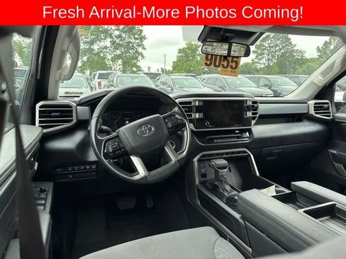 Used 2022 Toyota Tundra SR5 w/ SR5 Convenience Package RWD image 15