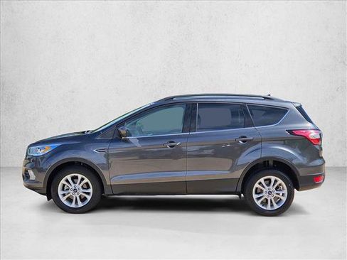 Used 2018 Ford Escape SEL FWD image 9