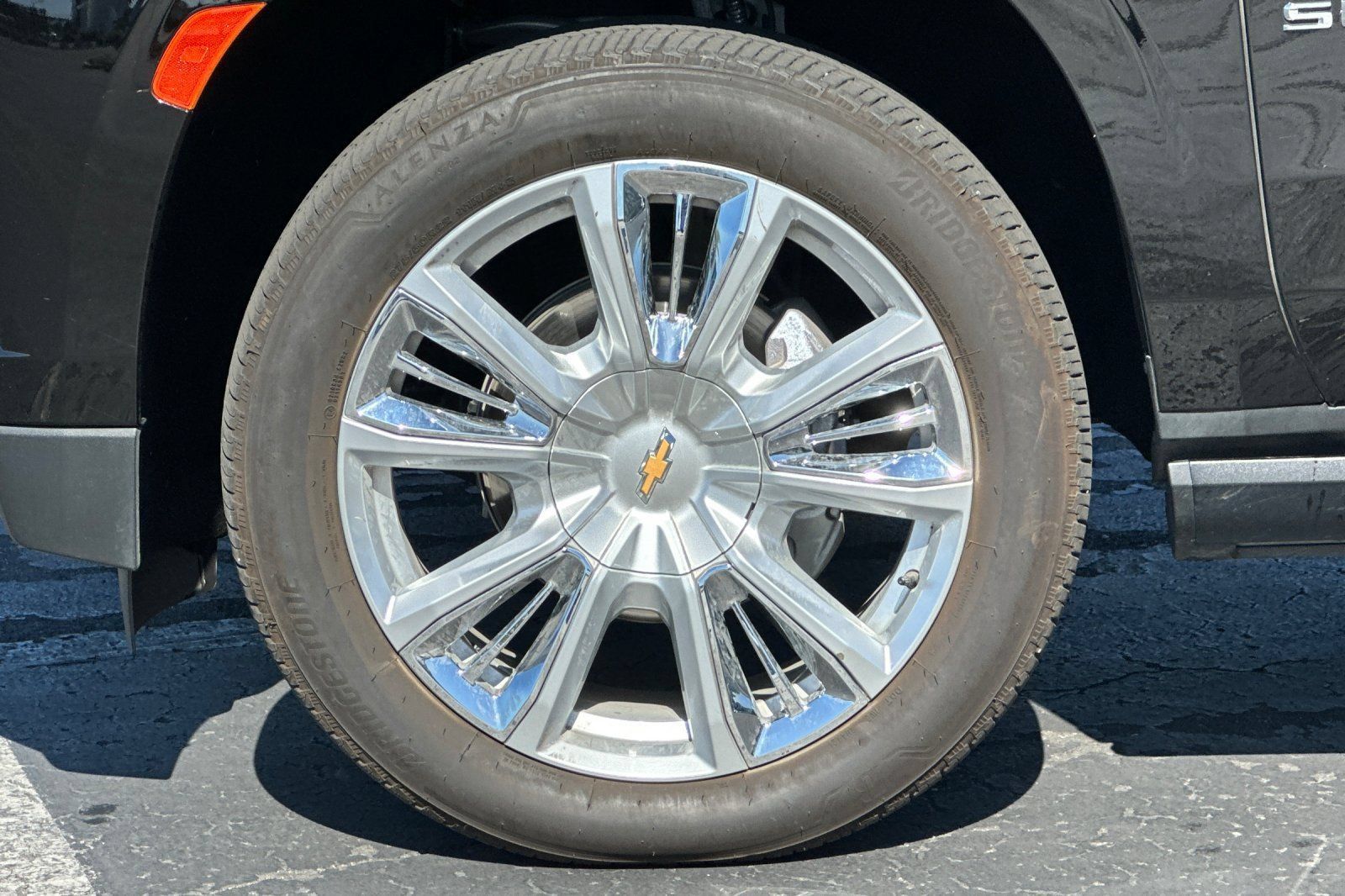 Used 2023 Chevrolet Suburban High Country AWD/4WD image 44