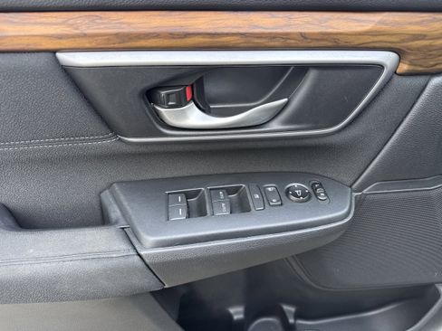 Used 2017 Honda CR-V EX image 9