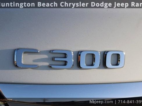 Used 2021 Mercedes-Benz C 300 Sedan image 6