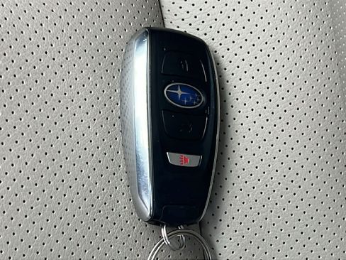 Certified 2025 Subaru Outback Limited AWD/4WD image 30