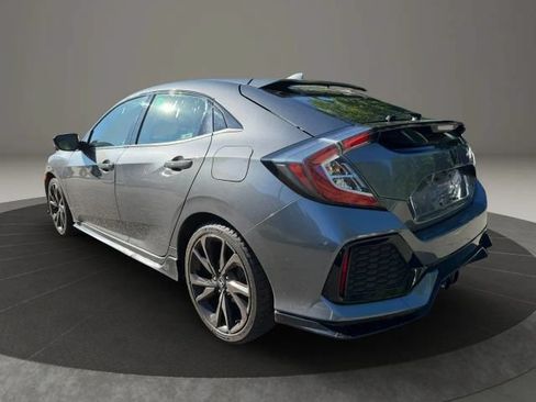 Used 2018 Honda Civic Sport image 7