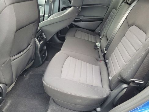 Used 2024 Ford Edge SE w/ Black Appearance Package image 10