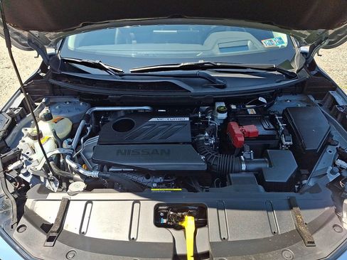 Certified 2025 Nissan Rogue SL w/ SL Premium Package AWD/4WD image 30