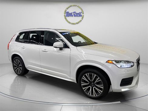 Used 2021 Volvo XC90 T5 Momentum w/ Climate Package image 9