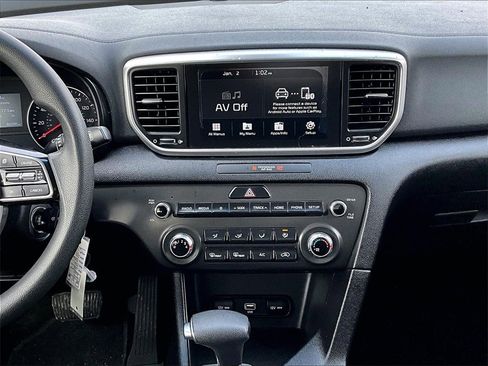 Used 2020 Kia Sportage LX image 6