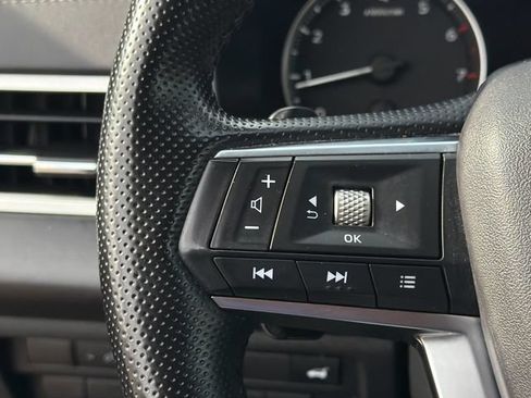 Used 2024 Mitsubishi Outlander SE AWD/4WD image 27