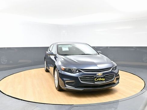 Used 2018 Chevrolet Malibu LT image 4
