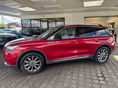 Used 2020 Lincoln Corsair AWD image 8