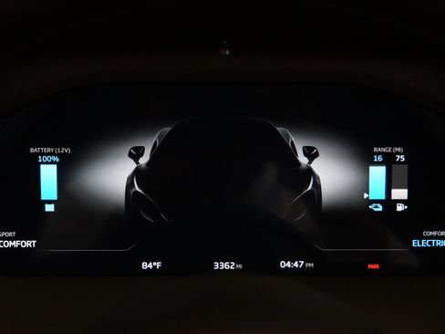 Used 2025 McLaren Artura Spider RWD image 21