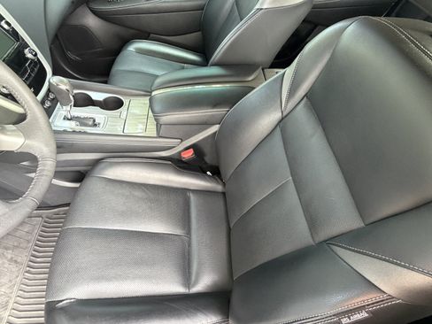 Used 2017 Nissan Murano Platinum w/ Platinum Technology Package FWD image 16