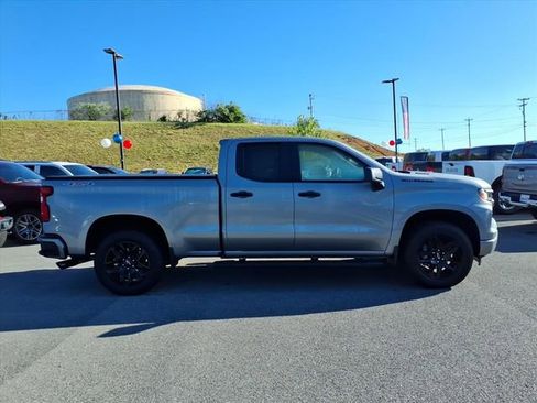 Used 2025 Chevrolet Silverado 1500 Custom w/ Rally Edition AWD/4WD image 3