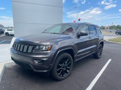 Used 2018 Jeep Grand Cherokee Altitude