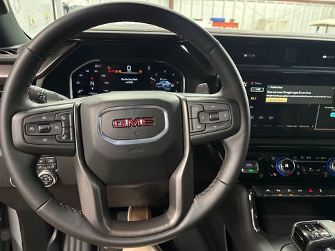 Certified 2025 GMC Sierra 1500 AT4 w/ AT4 Premium Package image 17