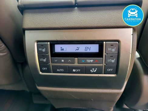 Used 2018 Lexus GX 460 Premium w/ Premium Package AWD/4WD image 16
