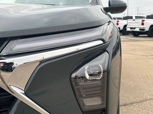 New 2026 Chevrolet Trax LT w/ Driver Confidence Package image 11