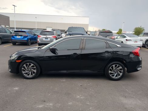 Used 2017 Honda Civic EX image 2