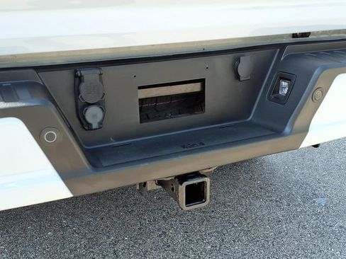 Used 2022 Ford F150 XLT w/ Equipment Group 302A High AWD/4WD image 12