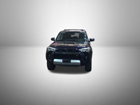 Used 2017 Toyota 4Runner TRD Off-Road Premium AWD/4WD image 2