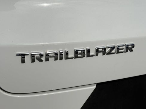 Used 2026 Chevrolet TrailBlazer LT FWD image 10