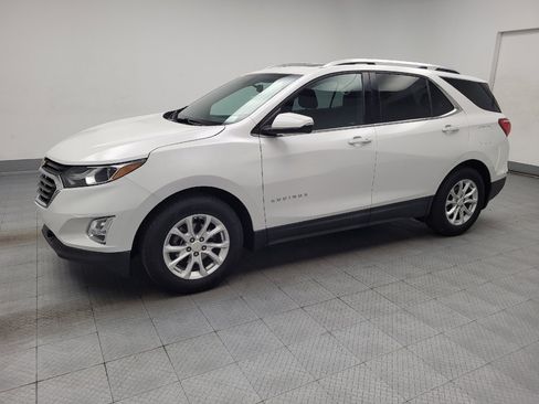 Used 2018 Chevrolet Equinox LT w/ Sun & Infotainment Package FWD image 2