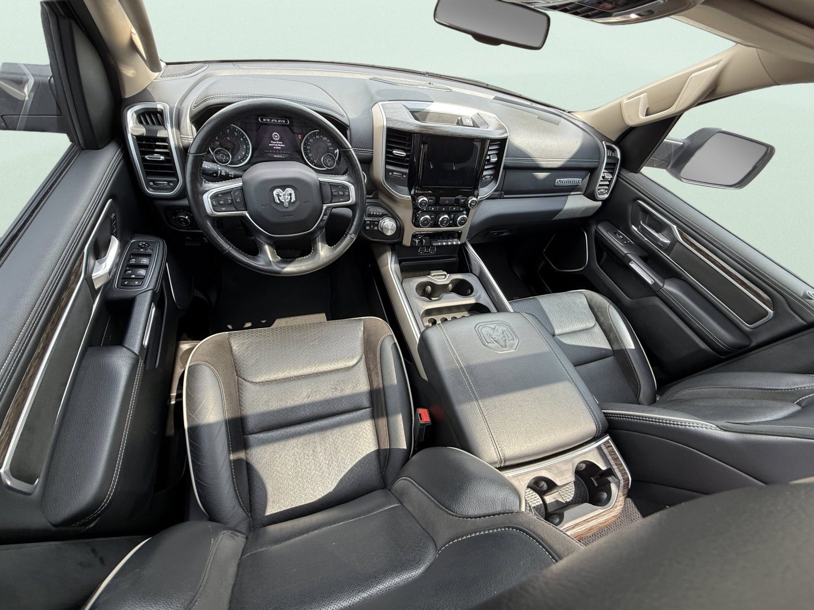 Used 2020 RAM 1500 Laramie AWD/4WD image 10