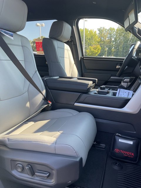 New 2026 Toyota Tundra SR5 w/ SR5 Premium Package AWD/4WD image 18