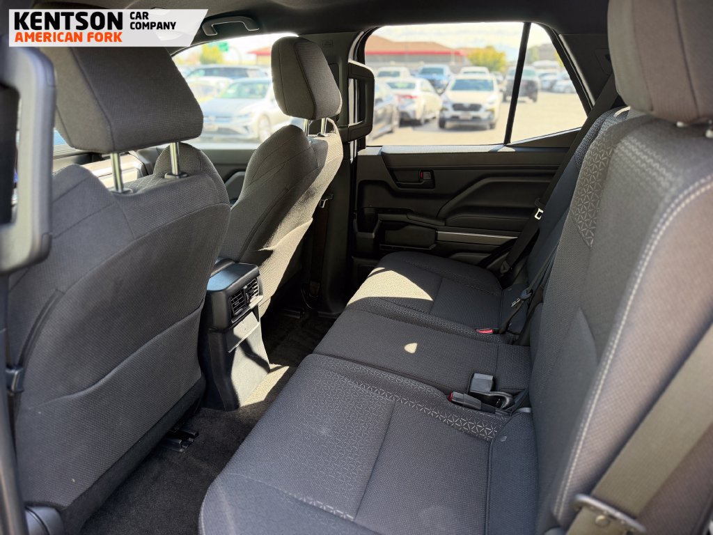 Used 2026 Toyota 4Runner SR5 AWD/4WD image 32