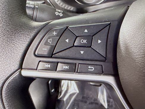 Used 2024 Nissan Sentra SV image 14