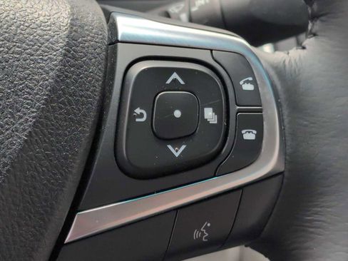 Used 2016 Toyota Camry XLE FWD image 24