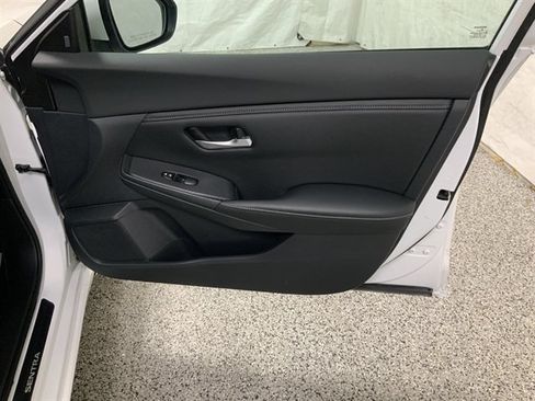 Used 2021 Nissan Sentra SV FWD image 19
