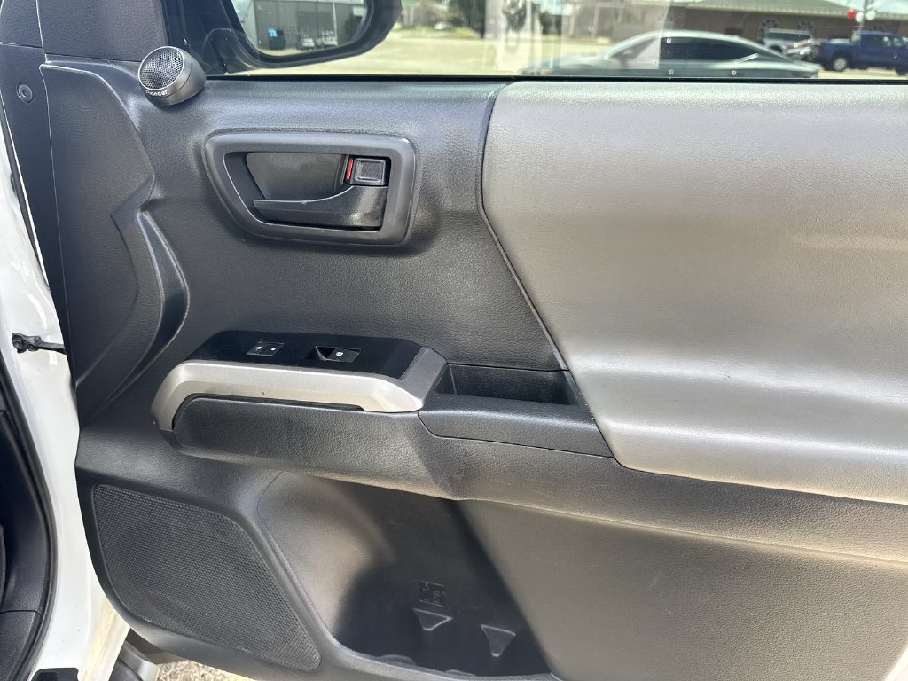 Used 2023 Toyota Tacoma SR5 RWD image 32