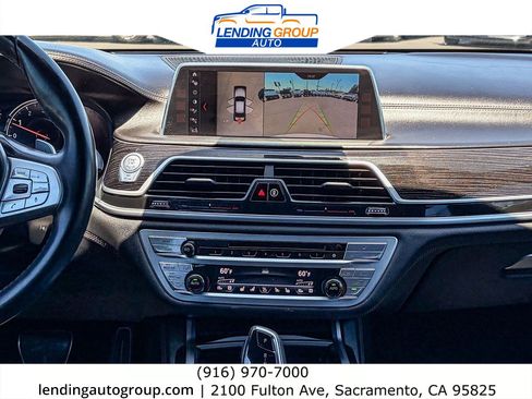 Used 2019 BMW 750i w/ Executive Package RWD image 12