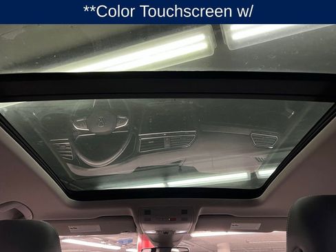 Certified 2024 Volkswagen Tiguan SE image 10