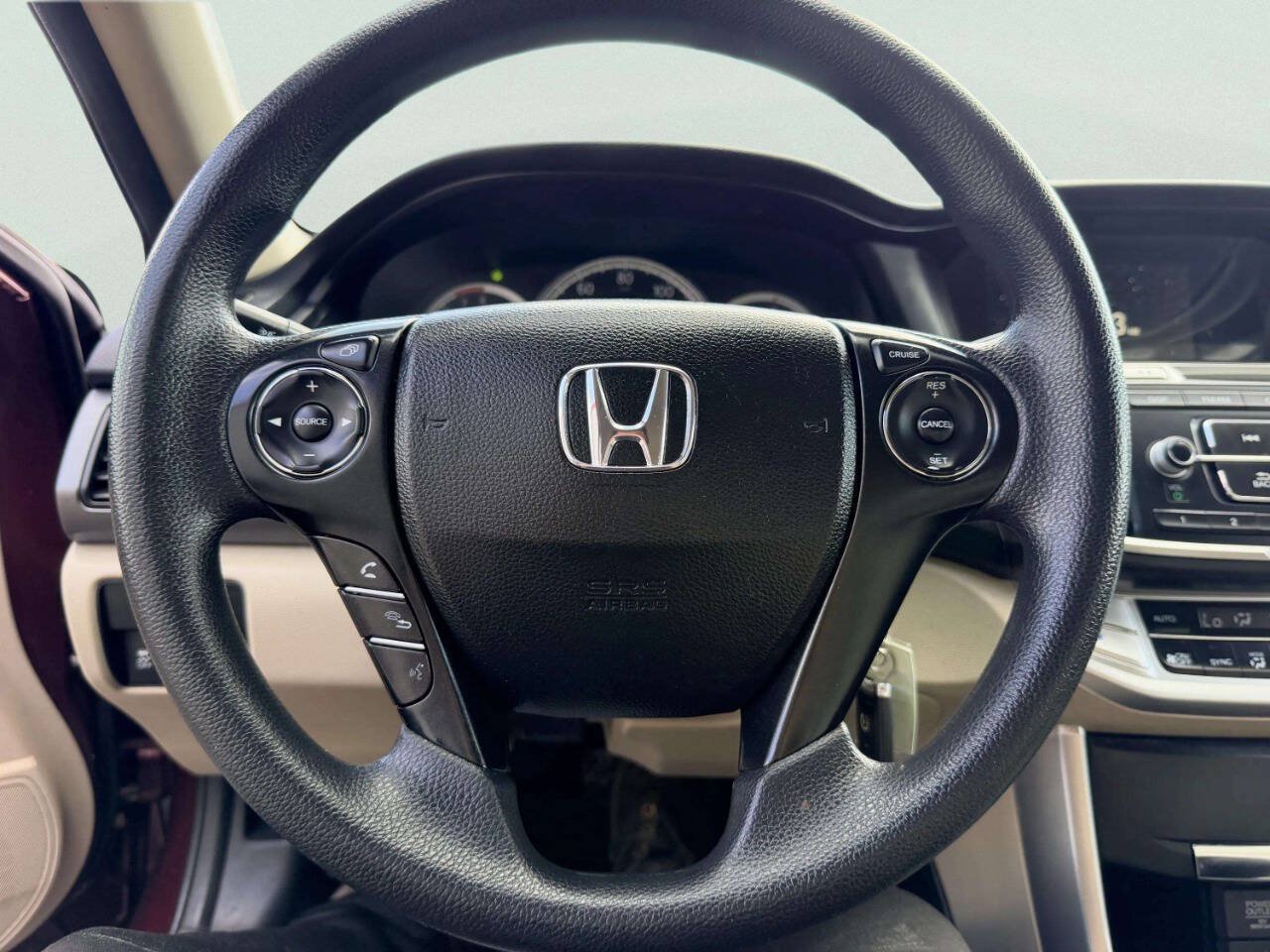 Used 2015 Honda Accord LX image 29