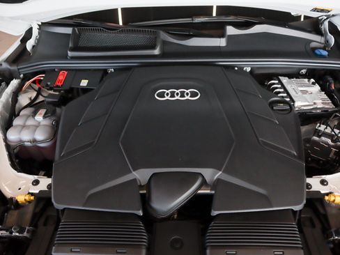 New 2026 Audi Q7 3.0T Prestige image 4